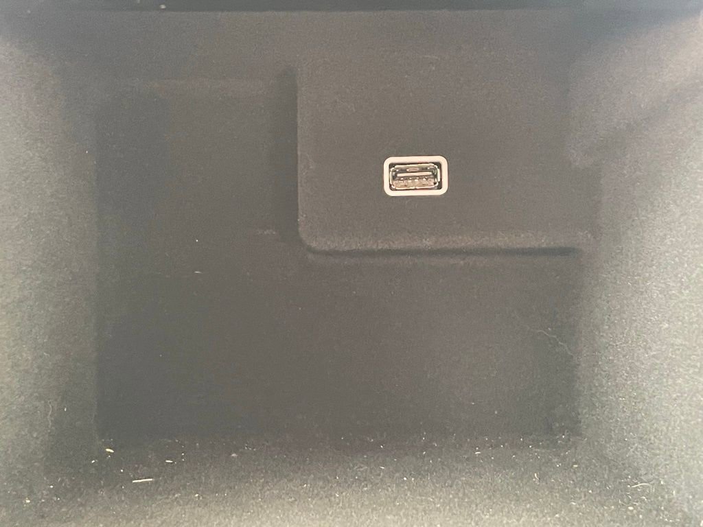 Used 2019 Chevrolet Traverse LT w/ LPO, Floor Liner Package AWD/4WD image 43