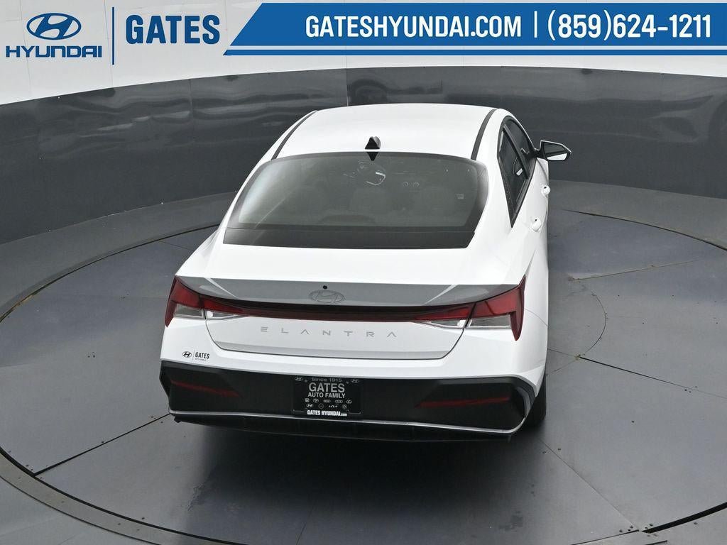 New 2026 Hyundai Elantra SE FWD image 41