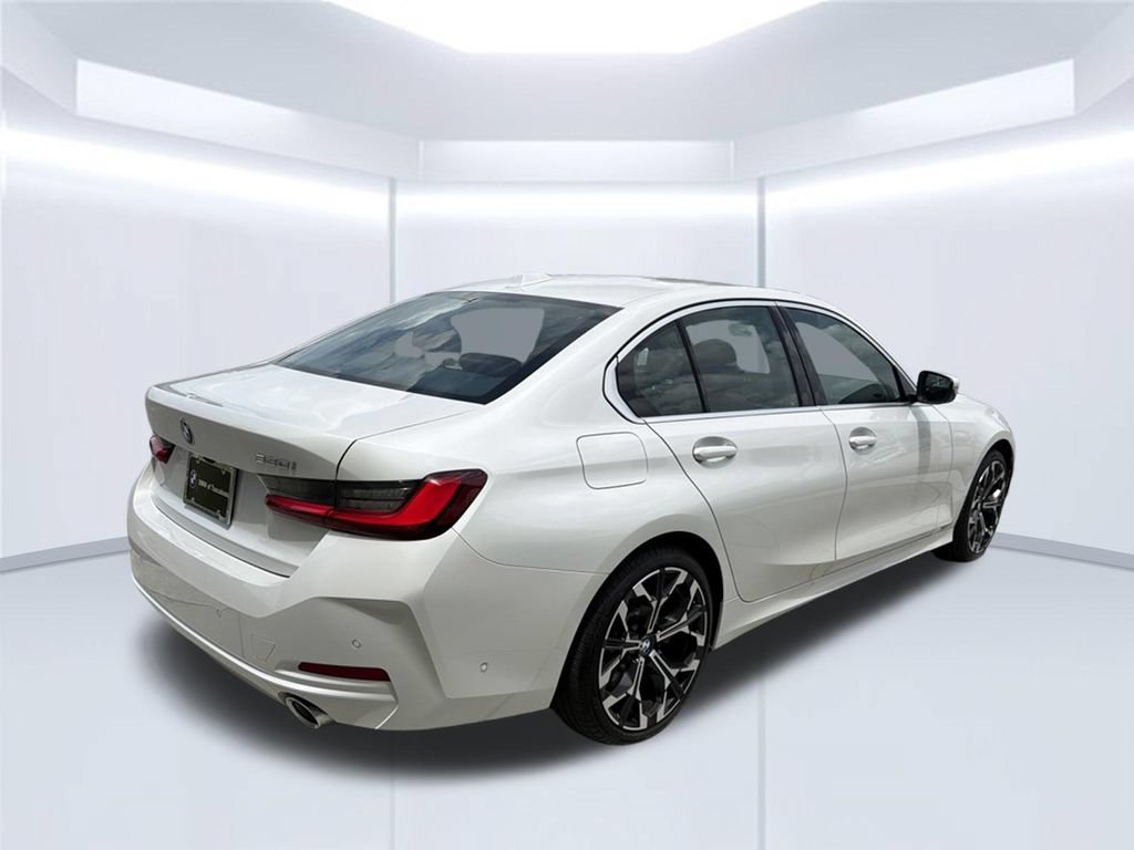 Used 2025 BMW 330i Sedan RWD image 7