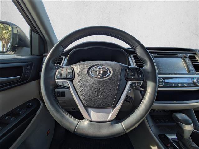 Used 2019 Toyota Highlander Limited Platinum image 10