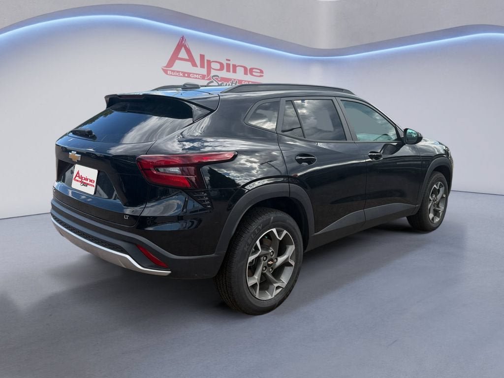 Certified 2025 Chevrolet Trax LT w/ LT Convenience Package FWD image 5