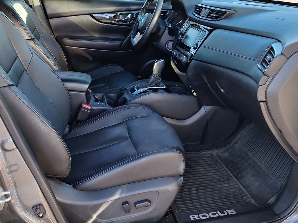 Used 2019 Nissan Rogue SL w/ Premium Package image 27