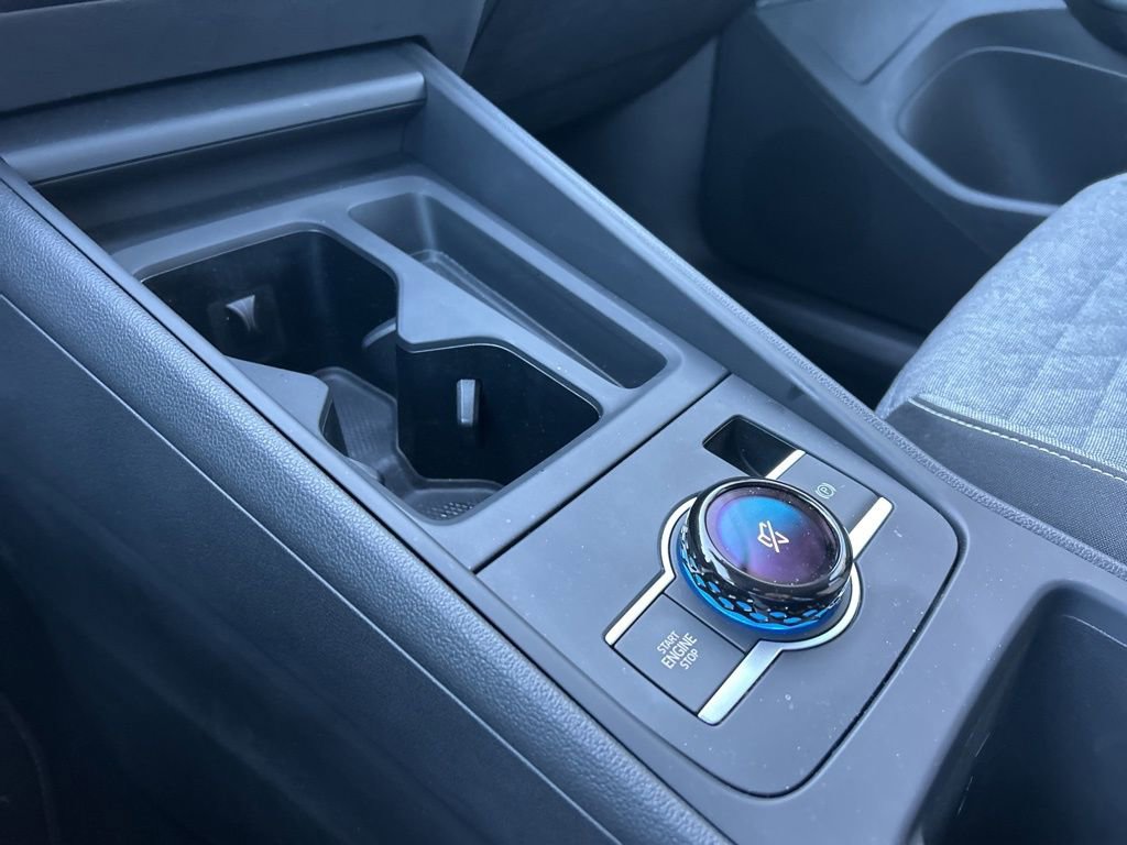 Used 2025 Volkswagen Tiguan S image 35