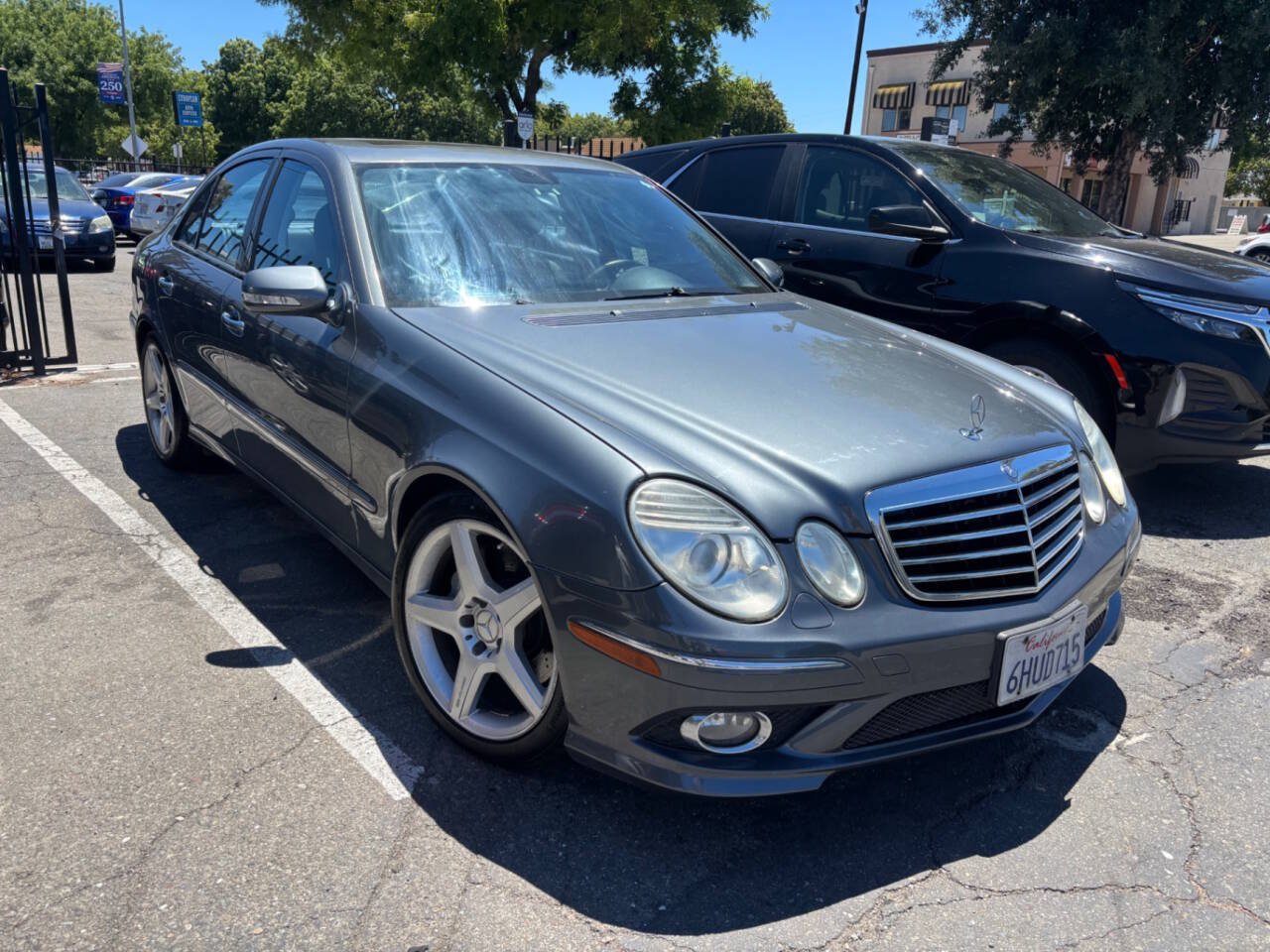 Used 2009 Mercedes-Benz E 350 Sedan image 3