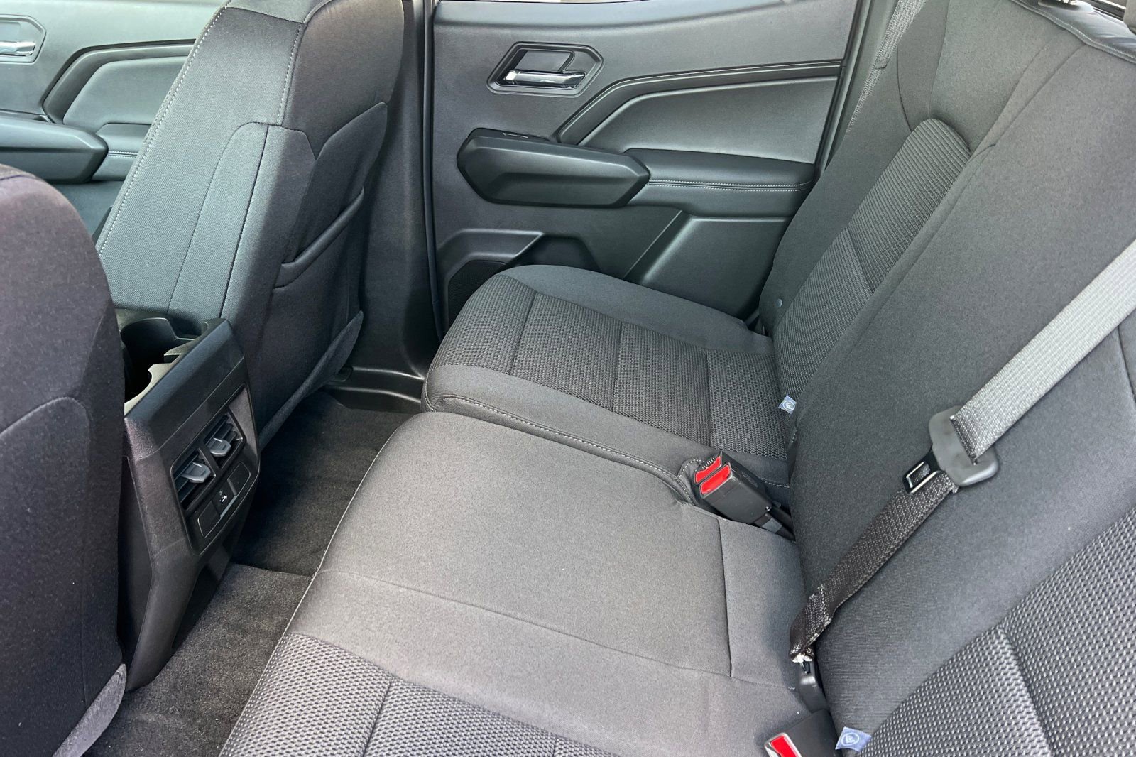 New 2026 GMC Canyon Elevation image 10