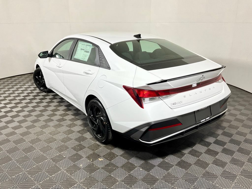 New 2026 Hyundai Elantra Sport FWD image 11