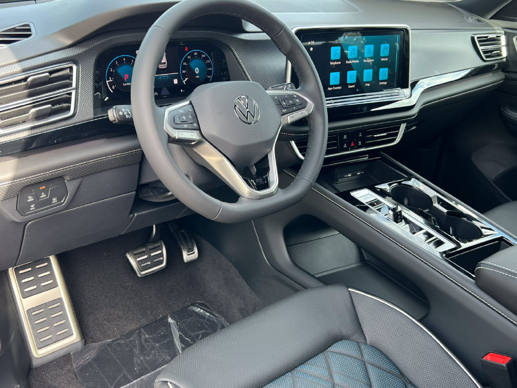 New 2026 Volkswagen Atlas Cross Sport SEL Premium R-Line AWD/4WD image 18