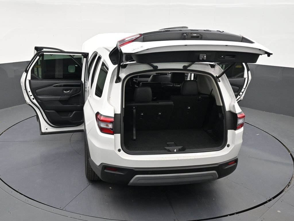 Used 2025 Honda Pilot EX-L image 32