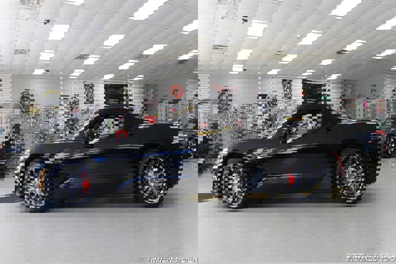 Used 2016 Chevrolet Corvette Stingray Convertible w/ 2LT Preferred Equipment Group RWD image 5