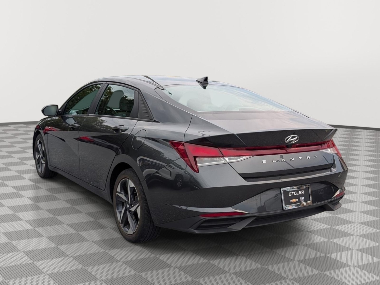 Used 2023 Hyundai Elantra SEL w/ Convenience Package FWD image 3