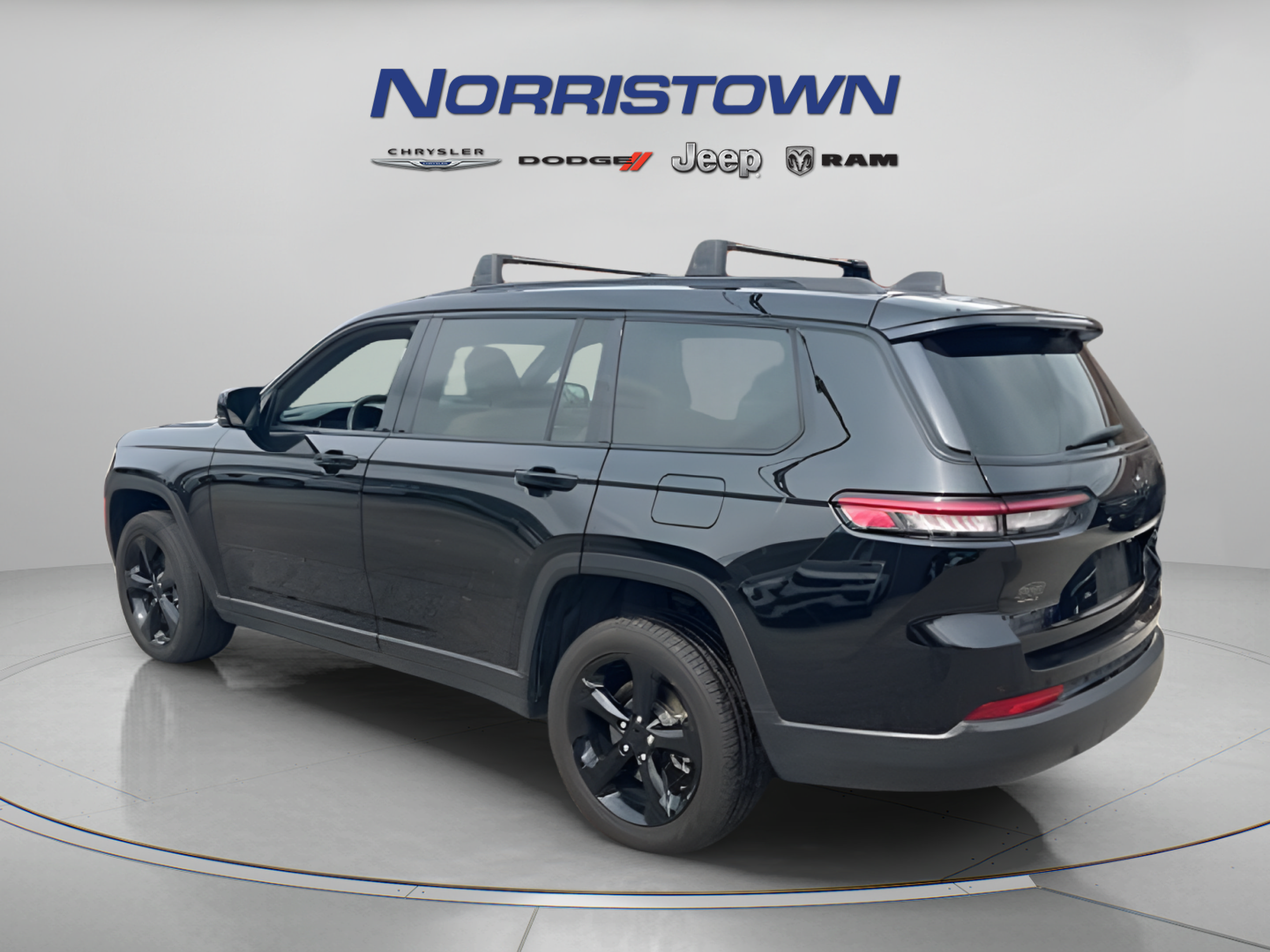 Used 2024 Jeep Grand Cherokee L Limited w/ Luxury Tech Group II AWD/4WD image 5