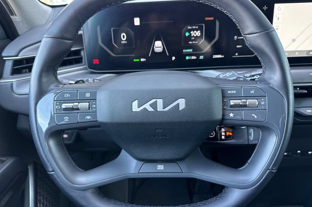 Certified 2024 Kia EV9 Light Long Range RWD image 31