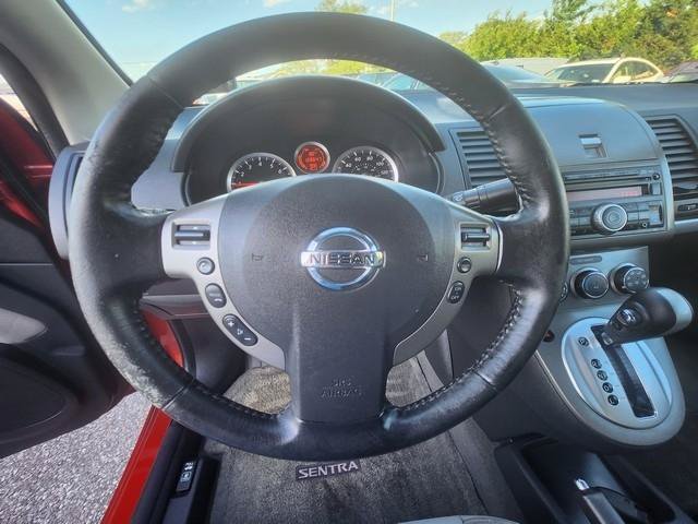 Used 2010 Nissan Sentra 2.0 SR w/ Convenience Pkg FWD image 11