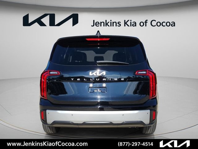 Certified 2024 Kia Telluride LX FWD image 6