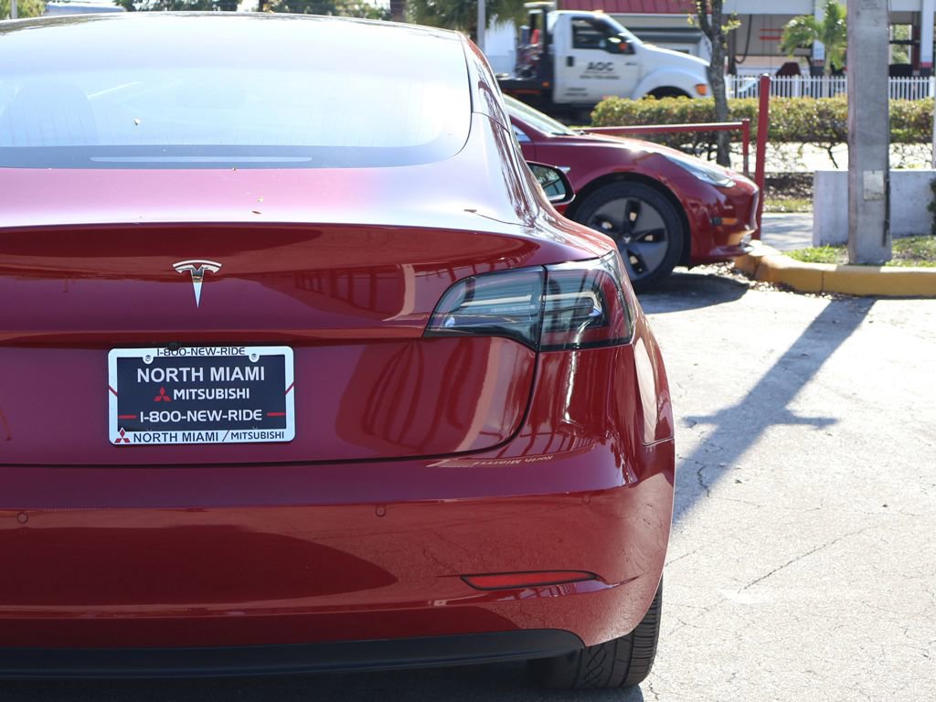 Used 2018 Tesla Model 3 Long Range RWD image 17