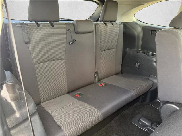 Used 2025 Toyota Highlander LE image 23