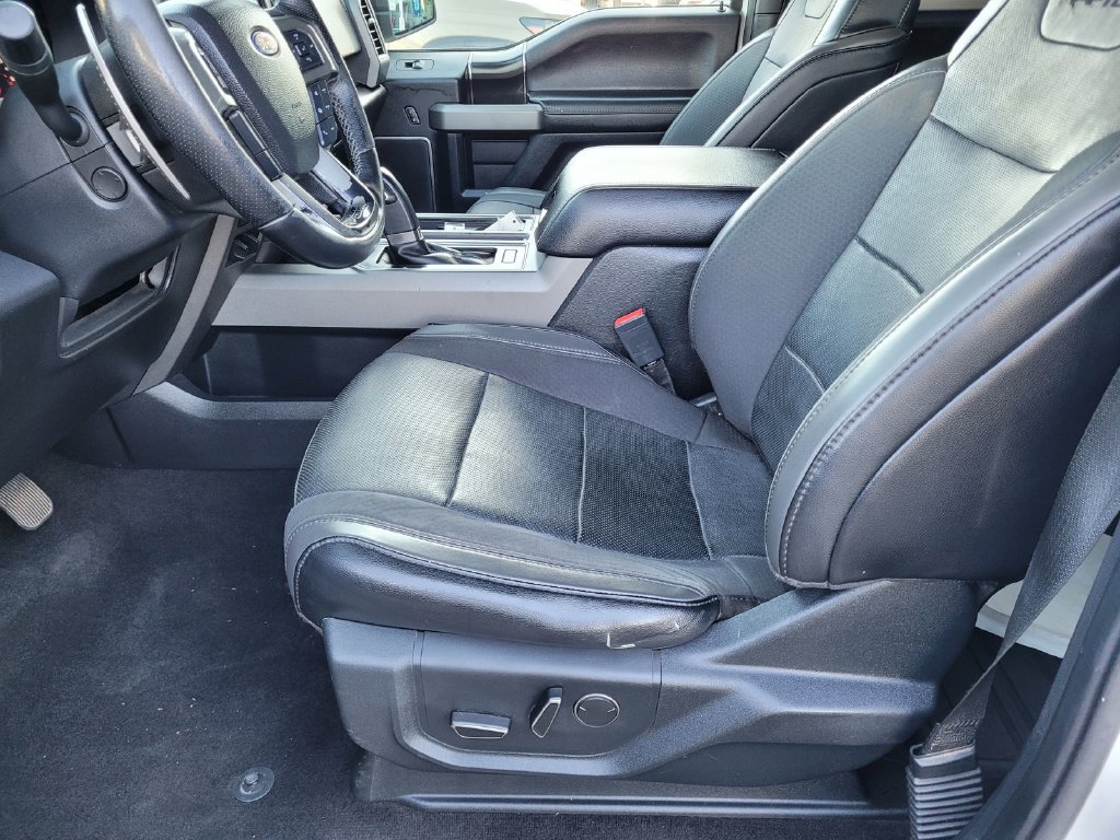 Used 2019 Ford F150 Raptor w/ Equipment Group 802A Luxury AWD/4WD image 22