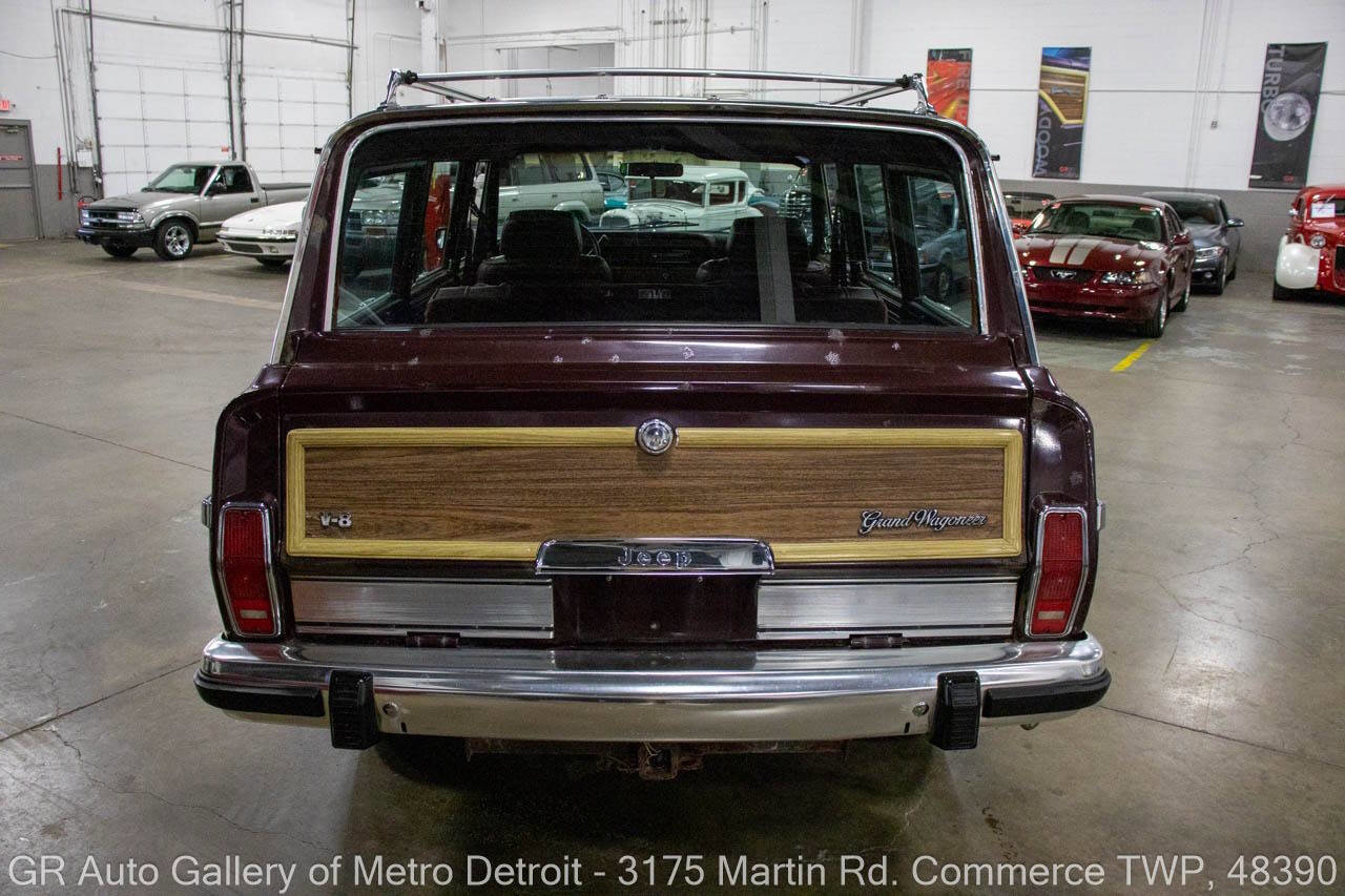 Used 1988 Jeep Grand Wagoneer image 5