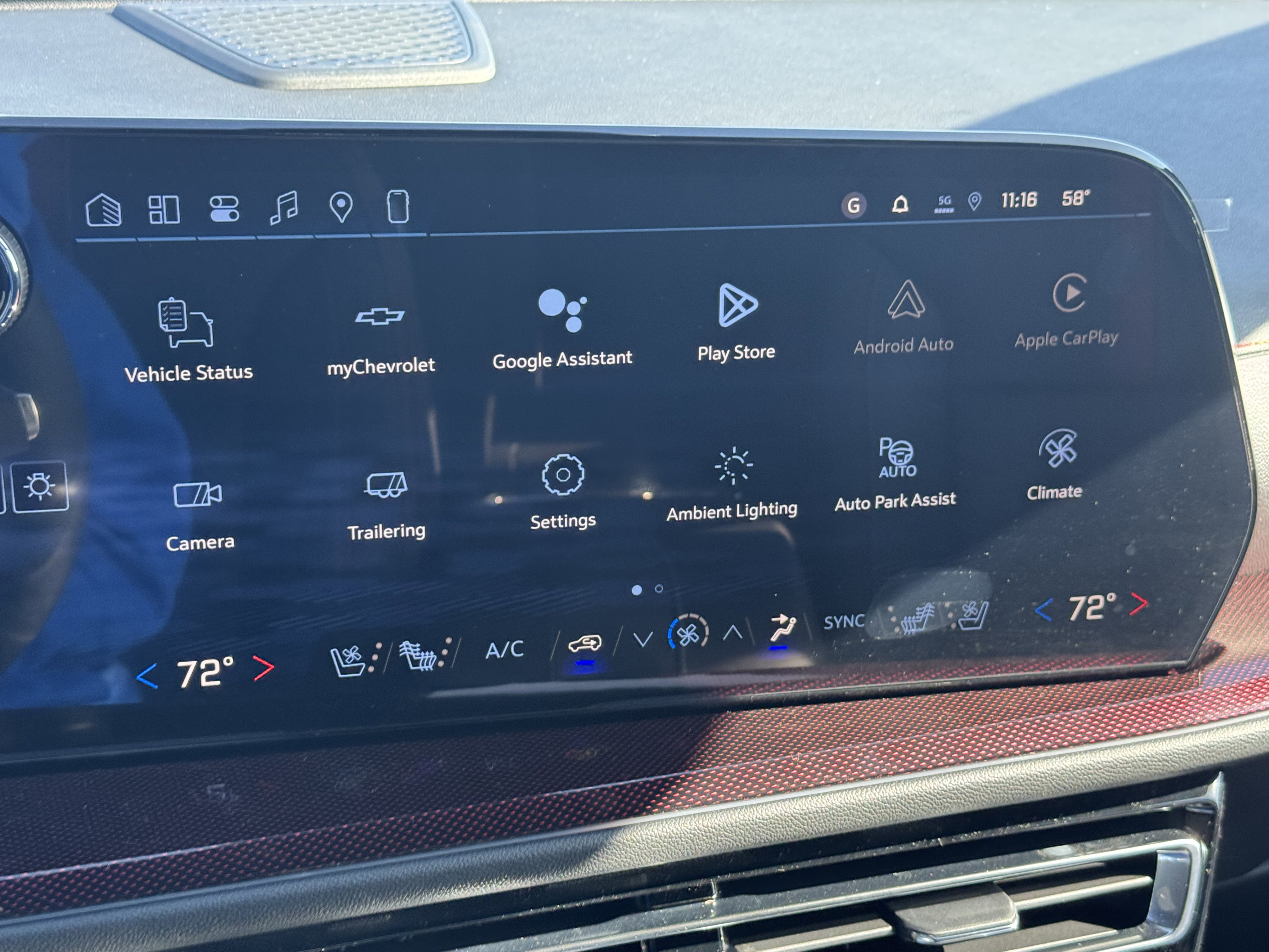 New 2026 Chevrolet Traverse RS image 22