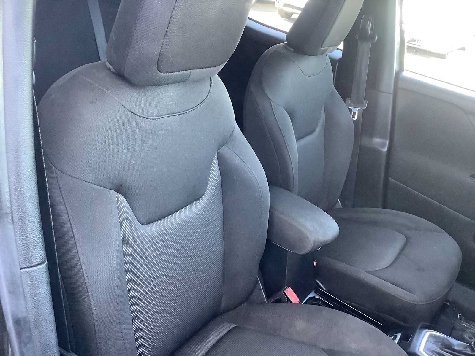 Used 2018 Jeep Renegade Sport w/ Power & Air Group AWD/4WD image 14