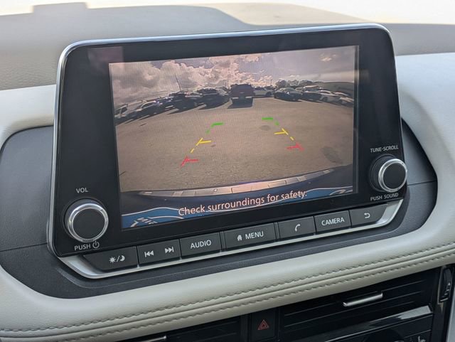 Used 2022 Nissan Rogue SV w/ SV Premium Package image 25