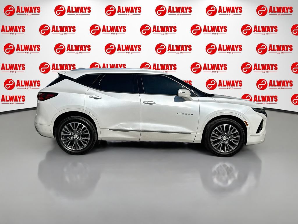 Used 2020 Chevrolet Blazer Premier w/ Driver Confidence II Package FWD image 3