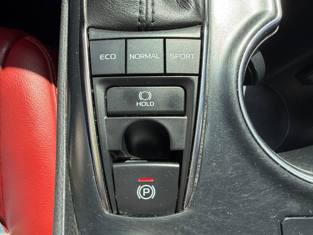 Used 2018 Toyota Camry XSE FWD image 24