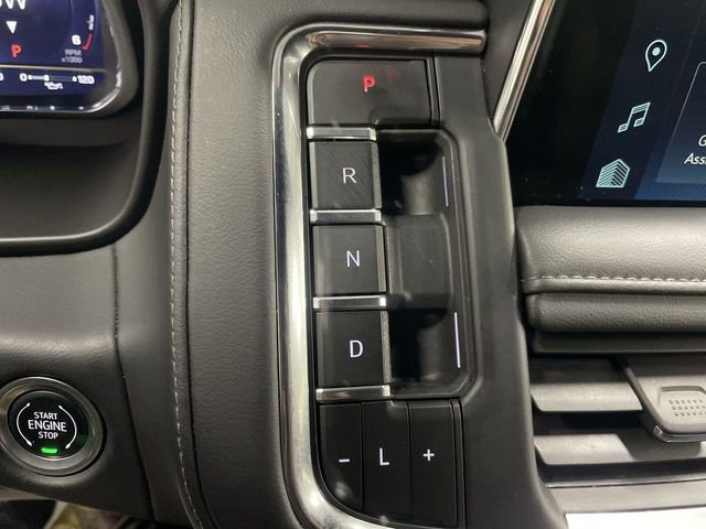 Used 2024 Chevrolet Suburban LT image 20