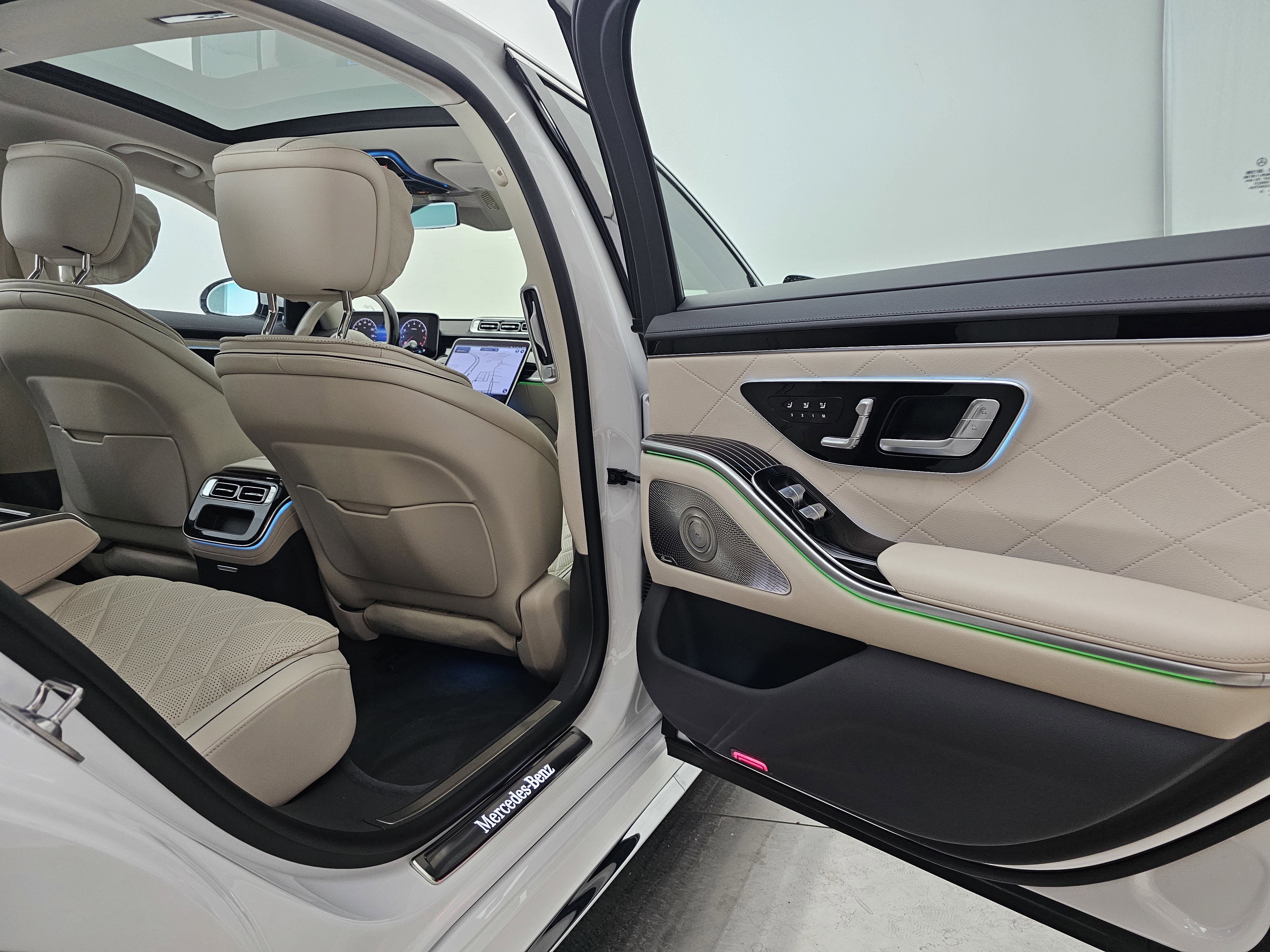 New 2026 Mercedes-Benz S 580 4MATIC Sedan image 26