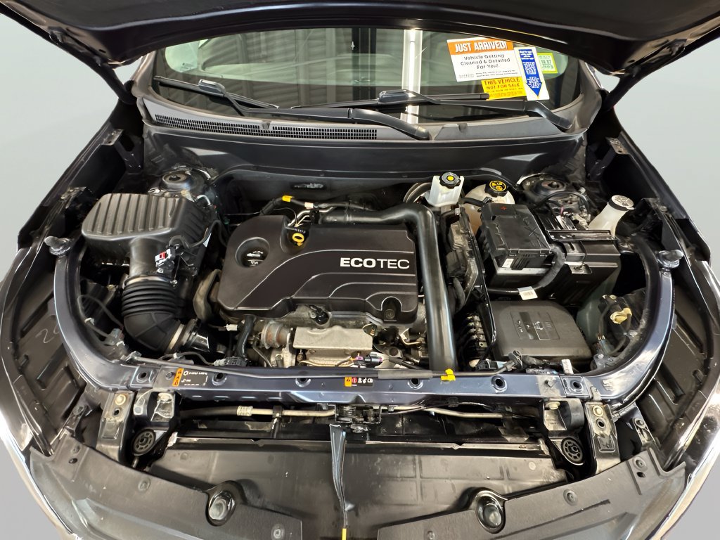 Used 2018 Chevrolet Equinox LT FWD image 16