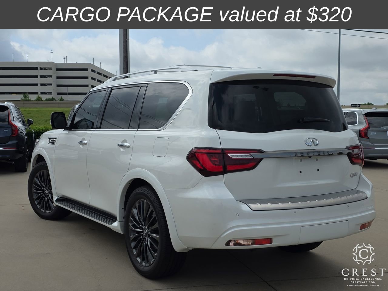 Used 2023 INFINITI QX80 Premium Select w/ Cargo Package image 3