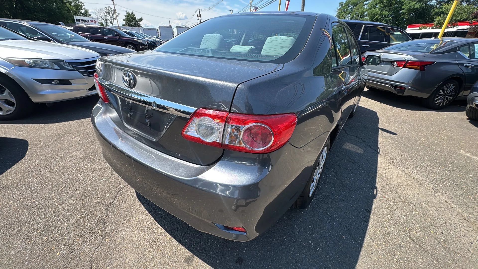 Used 2013 Toyota Corolla L FWD image 5
