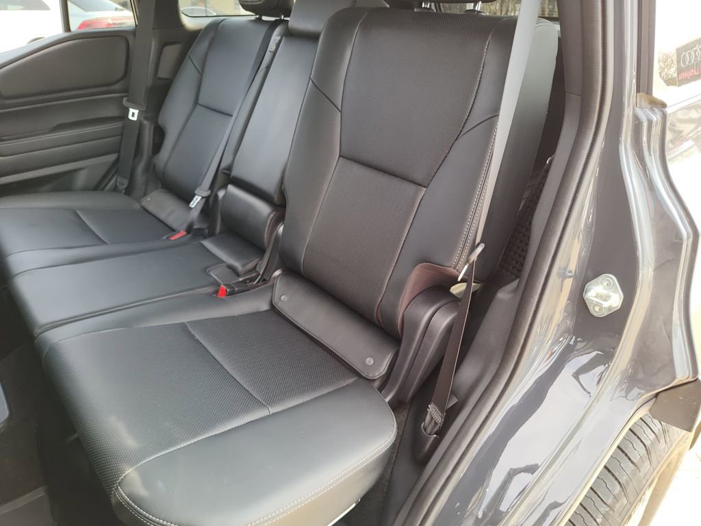 Used 2024 Toyota Land Cruiser image 35