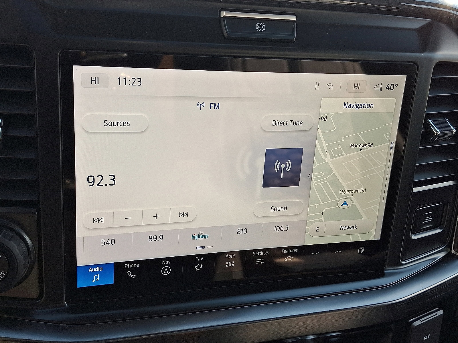 New 2026 Ford F250 Lariat w/ Black Appearance Package image 15