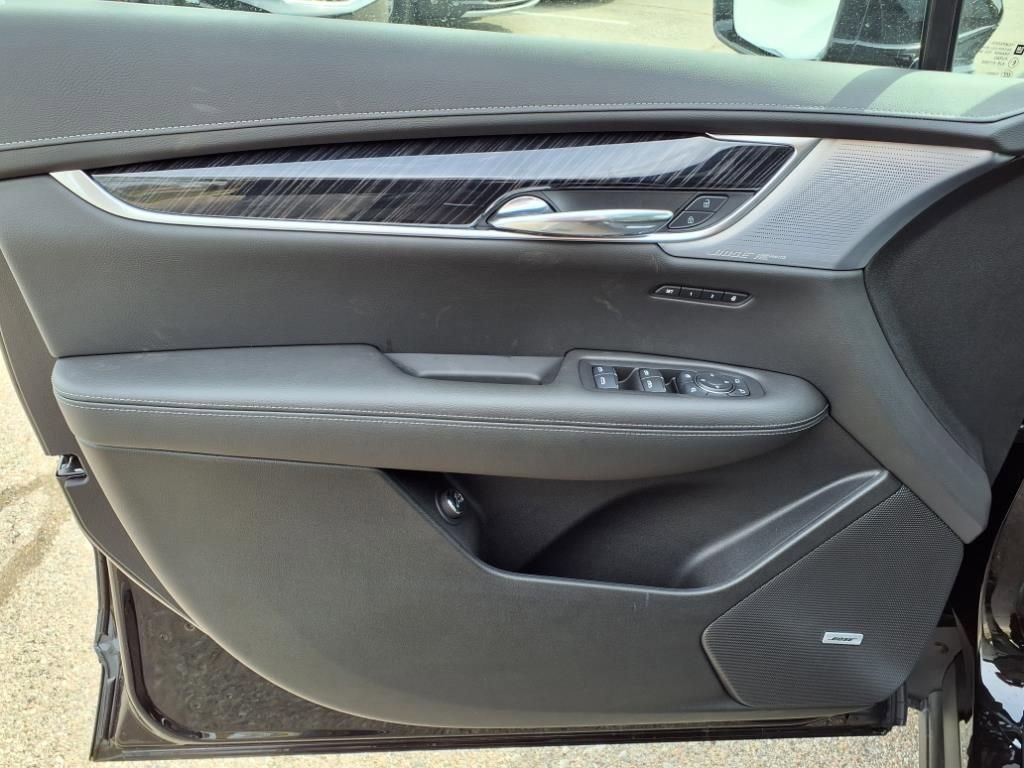 New 2025 Cadillac XT6 Premium Luxury w/ Technology Package image 11