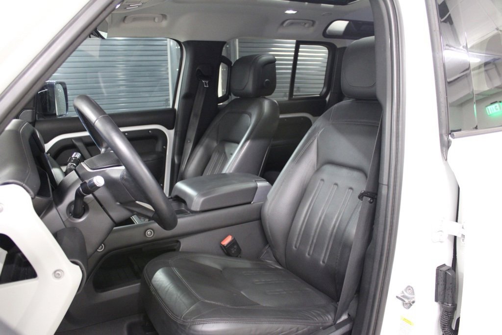 Used 2020 Land Rover Defender 110 HSE image 5