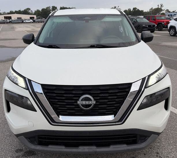 Used 2023 Nissan Rogue S FWD image 2