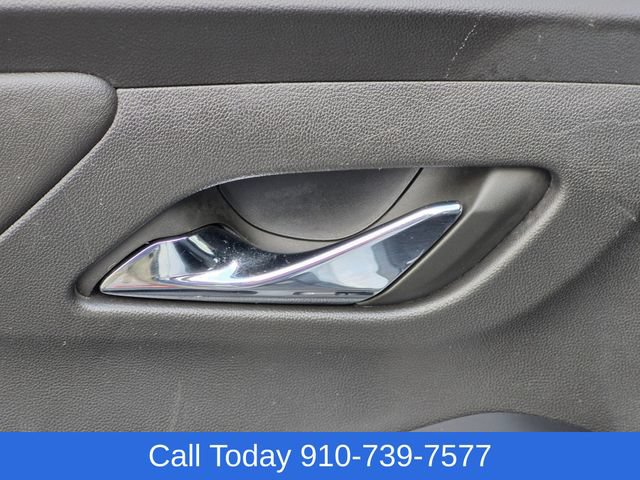 Used 2023 Chevrolet Traverse LT w/ Rear Camera Mirror Package AWD/4WD image 28