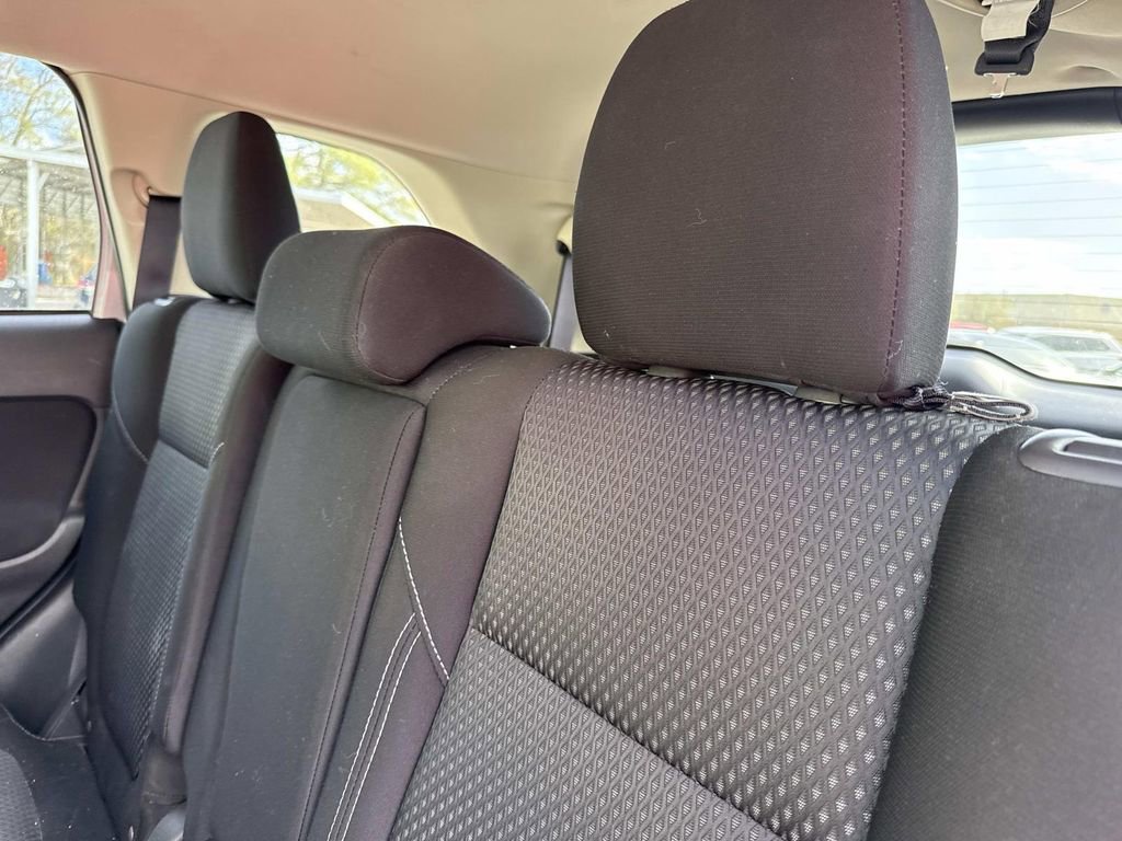 Used 2020 Mitsubishi Outlander ES image 13