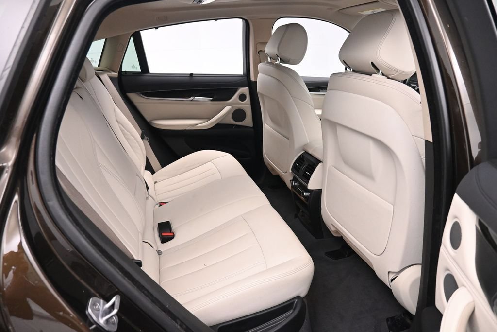 Used 2017 BMW X6 xDrive35i w/ Premium Package Enhanced AWD/4WD image 18