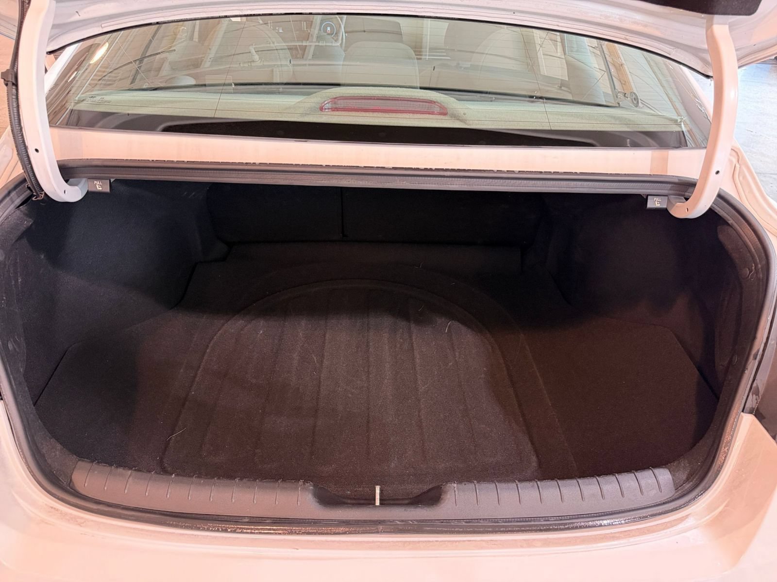Used 2025 Hyundai Elantra SEL FWD image 32