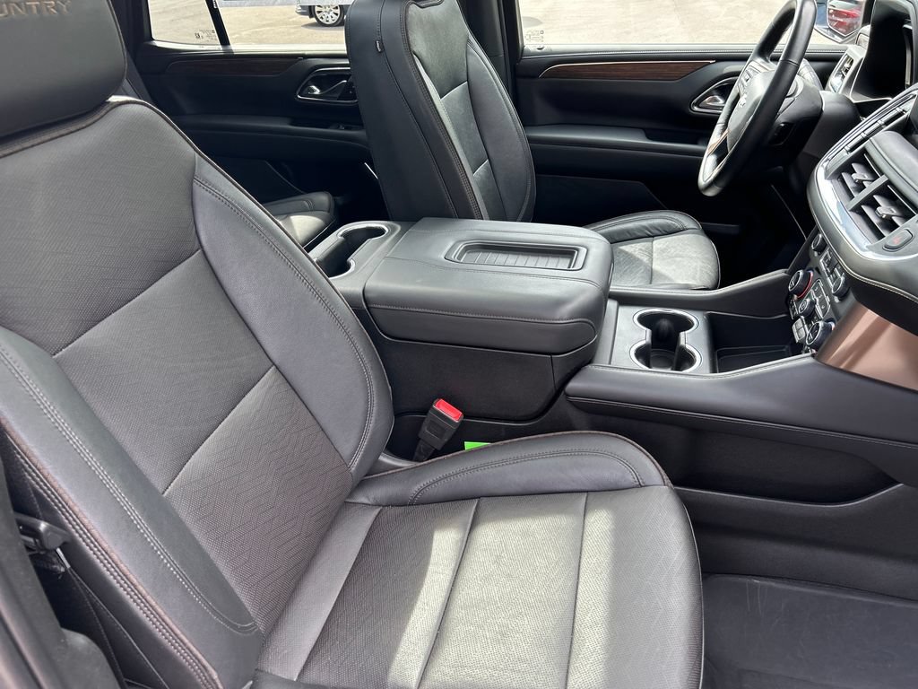 Used 2023 Chevrolet Tahoe High Country AWD/4WD image 14