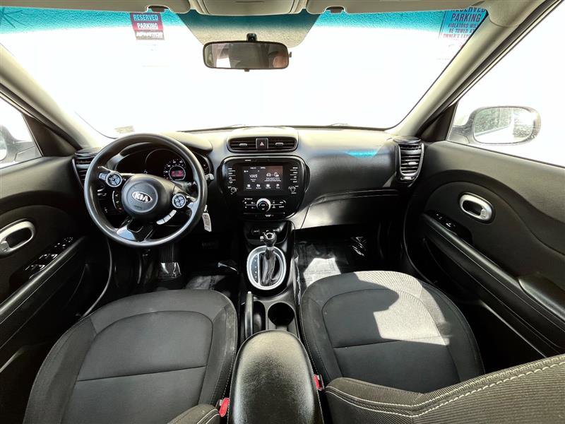 Used 2019 Kia Soul + image 11