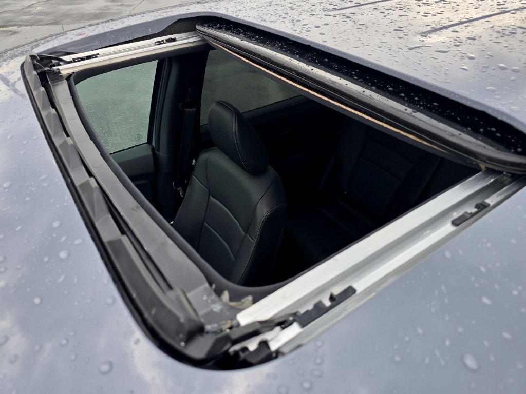 Used 2025 Honda Passport EX-L image 3