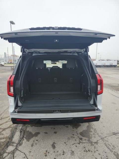 New 2025 Ford Expedition Platinum w/ Stealth Performance Package image 23