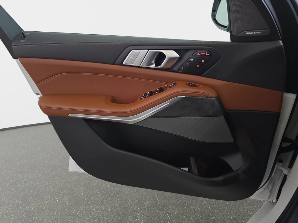New 2027 BMW X7 M60i AWD/4WD image 26