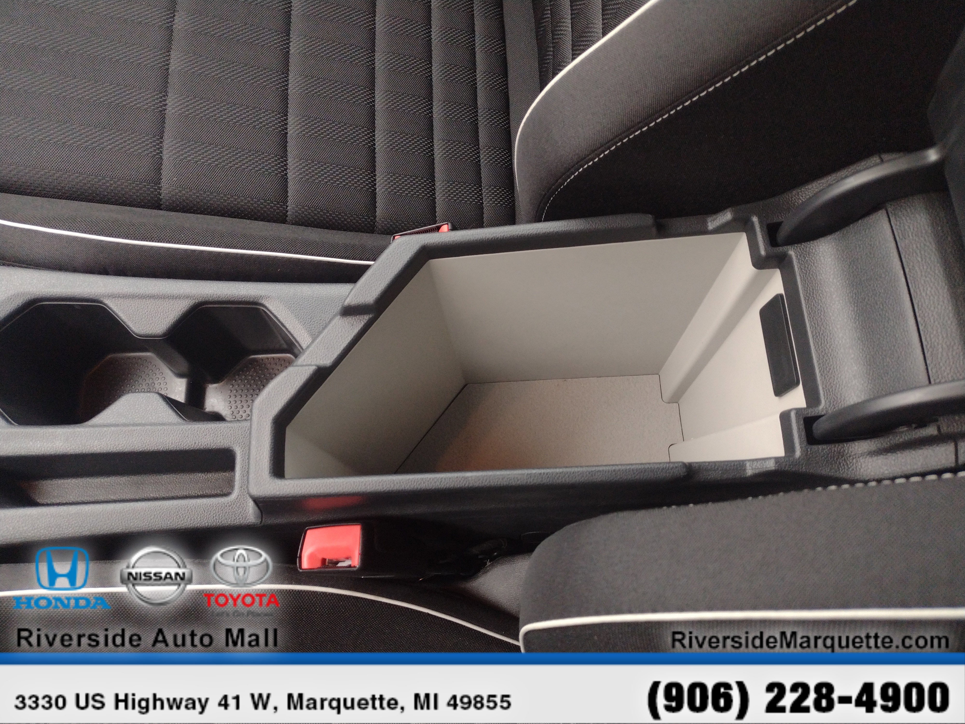 Used 2024 Volkswagen Jetta Sport image 20