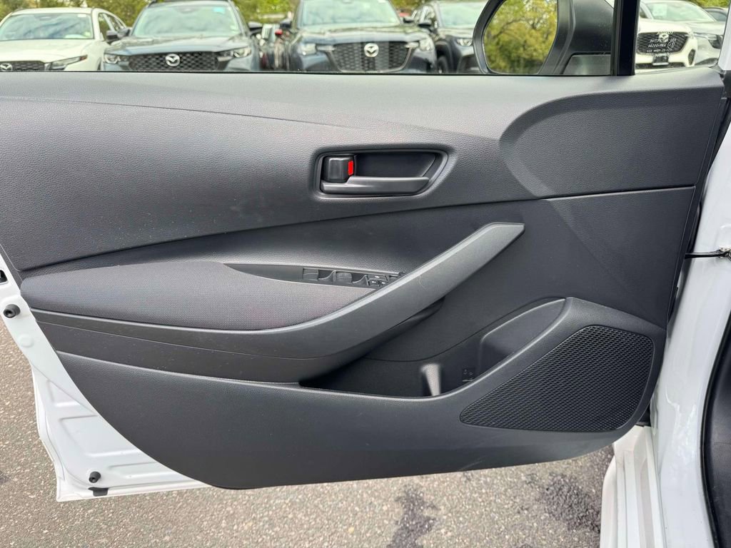 Used 2023 Toyota Corolla LE FWD image 18