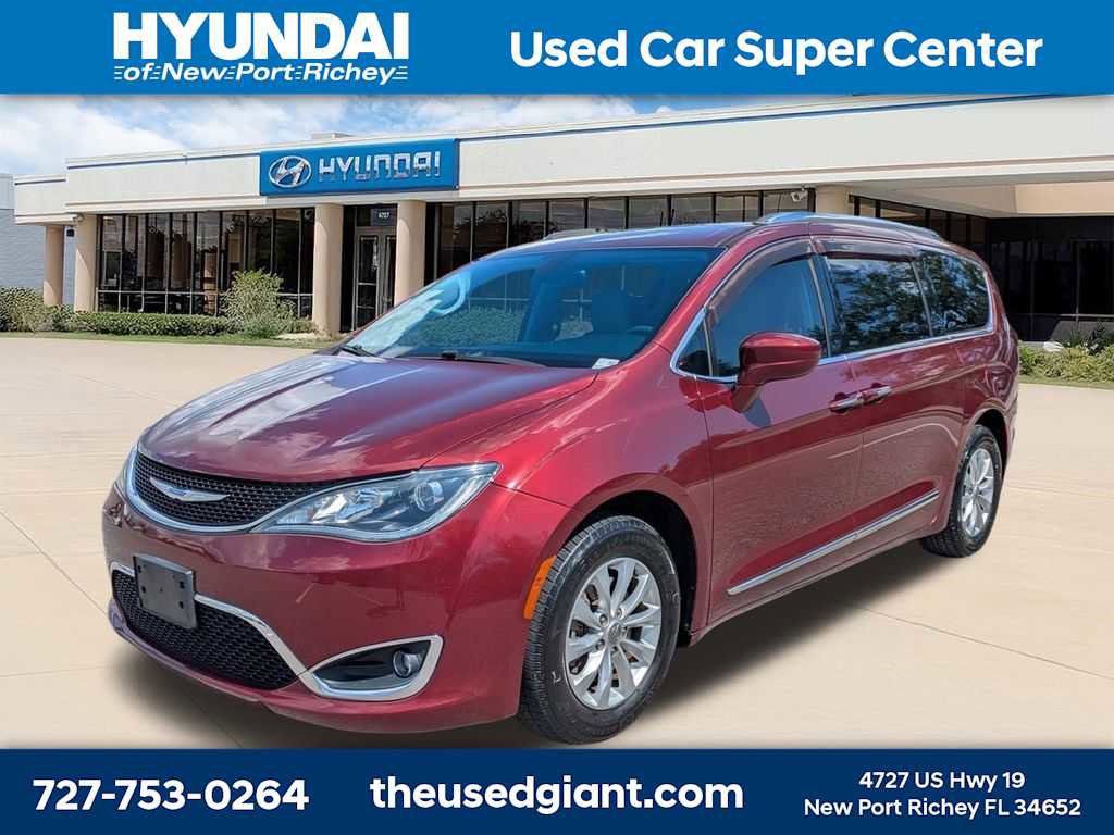 Used 2018 Chrysler Pacifica Touring-L Plus
