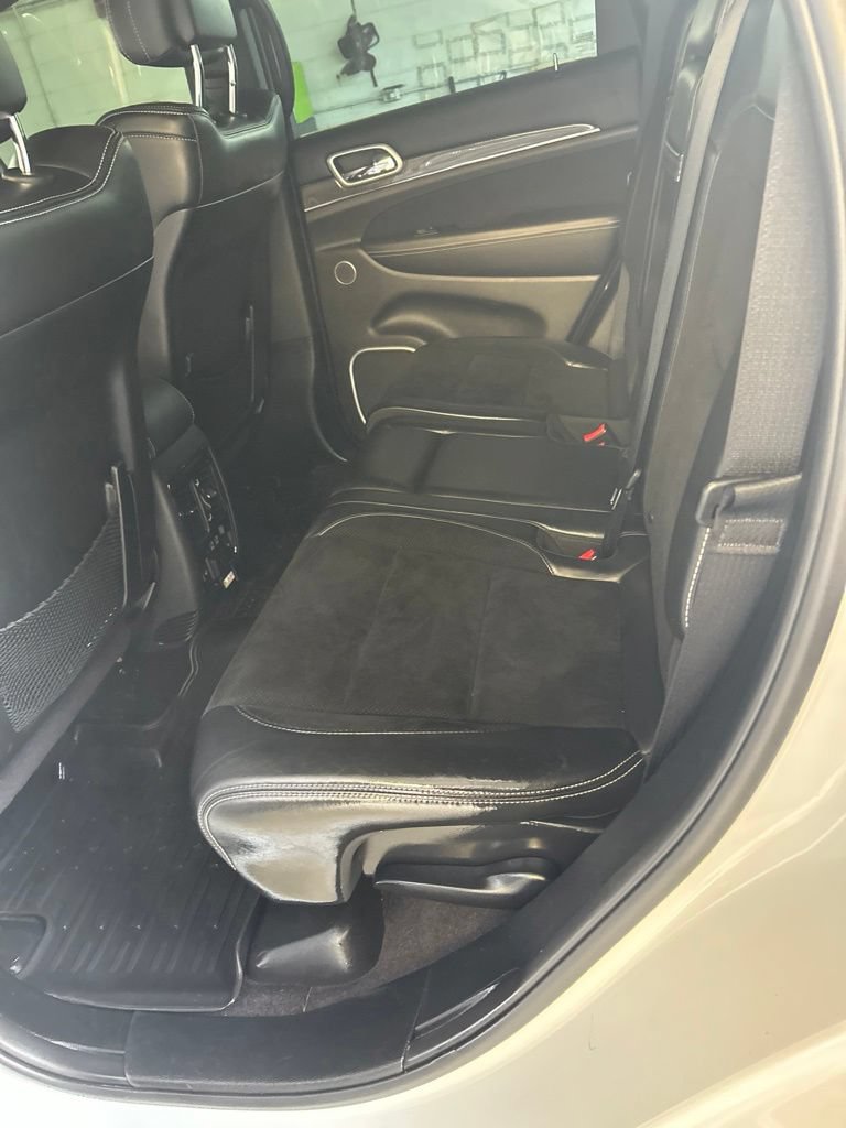 Used 2018 Jeep Grand Cherokee SRT AWD/4WD image 34